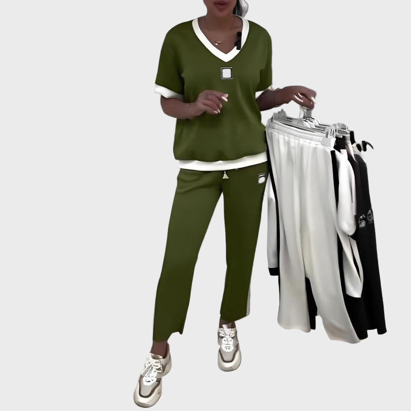 Kristýna - Dámská Neformální Sada s Topem a Kalhotami s Výstřihem