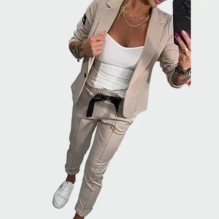 Jana - Dámský ležérní kalhotový komplet se sakem