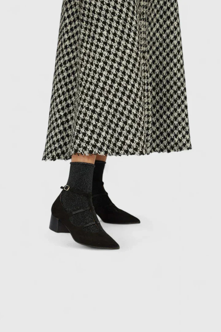 Irena – Lodičky s Popruhy a Silným Podpatkem