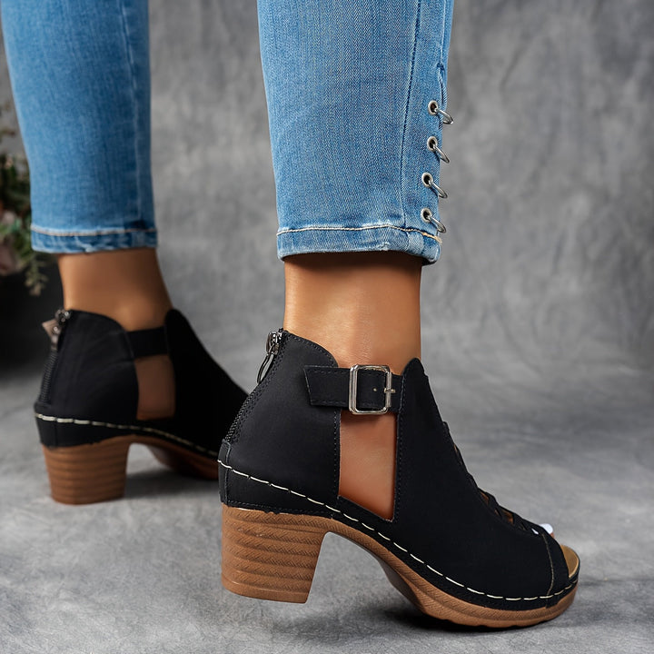 Nessa | Sandály s mřížkovým podpatkem