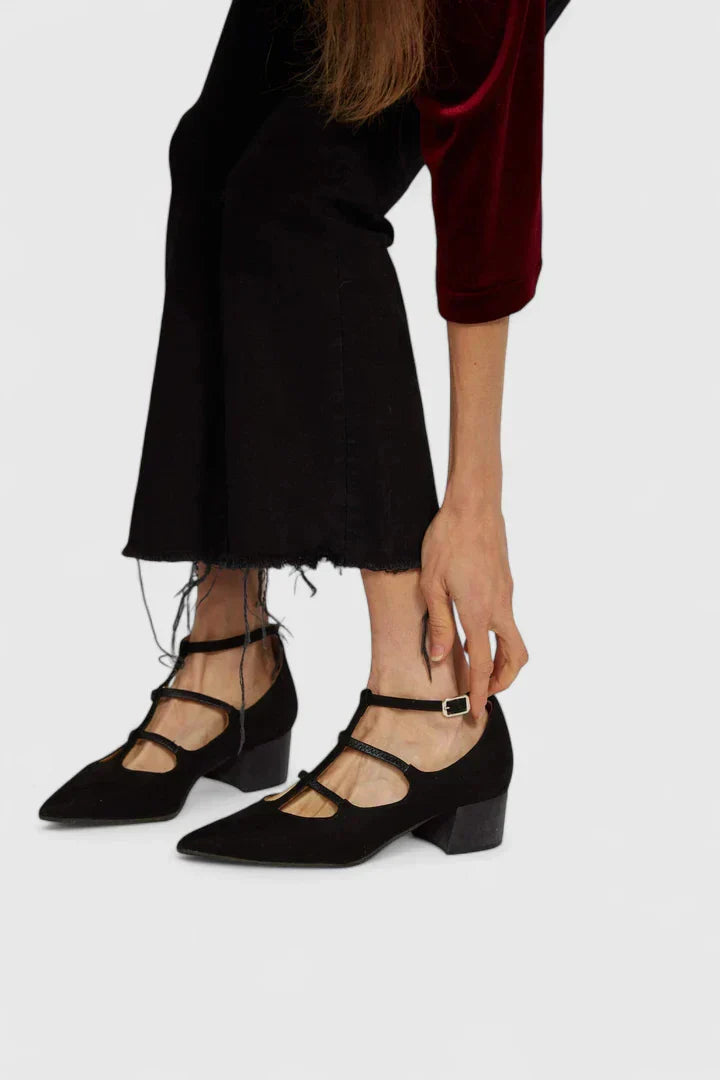 Irena – Lodičky s Popruhy a Silným Podpatkem