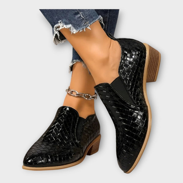 Veronika – Elegantní Slip-On Boty s Nízkým Podpatkem