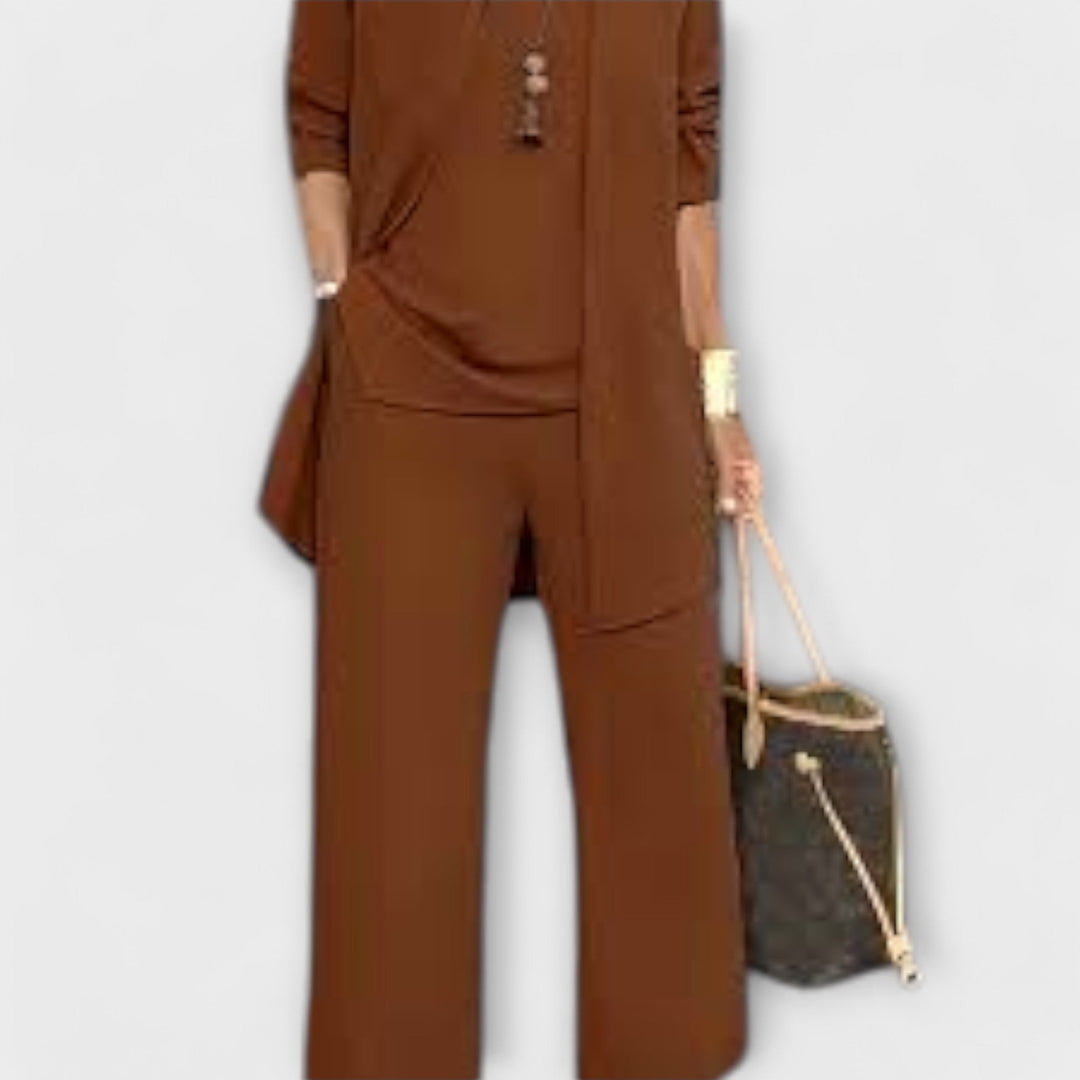 Jakub - Pohodlná trojdílná souprava