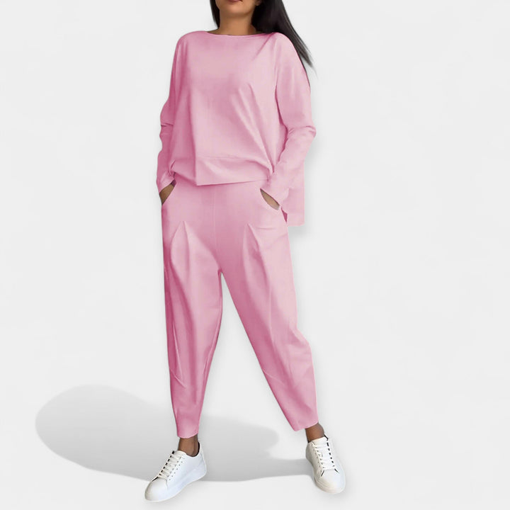 Sára - Dámský minimalistický volnočasový komplet 