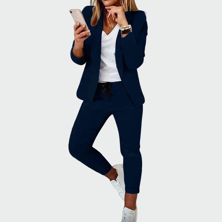 Nora - Dámský ležérní kalhotový komplet se sakem